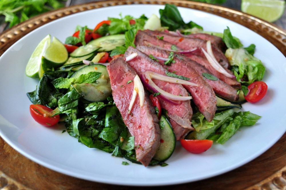 Món salad tim heo dưa chuột có cách làm vô cùng đơn giản, có thể ăn kèm với cơm hoặc bánh mì,