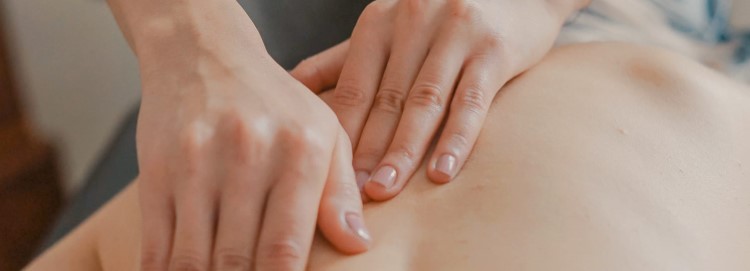 Cửa tiệm massage ở Mỹ là một hình thức trá hình