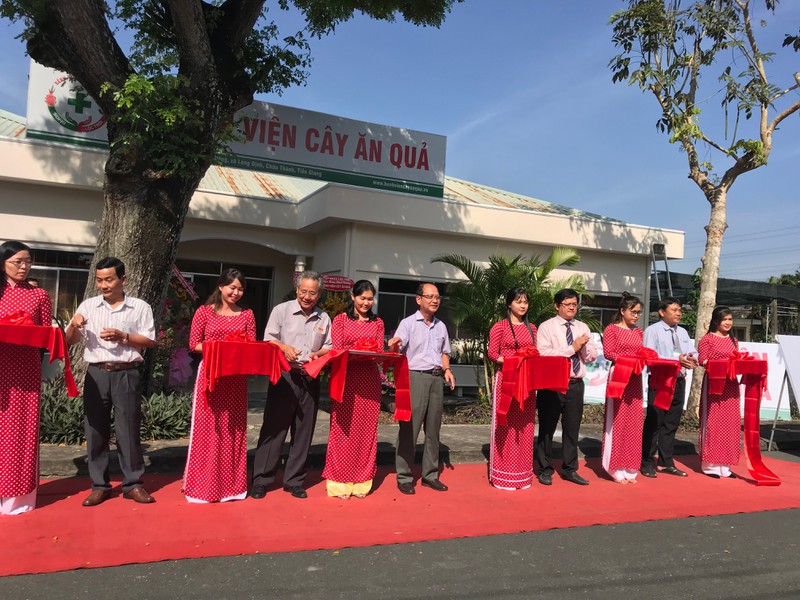 Tập đoàn Lộc Trời cho ra mắt viện cây ăn quả đầu tiên của Việt Nam