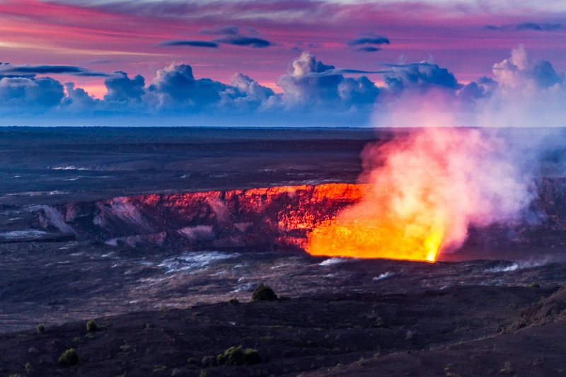 Trải nghiệm độc đáo, khám phá công viên núi lửa tại Hawaii